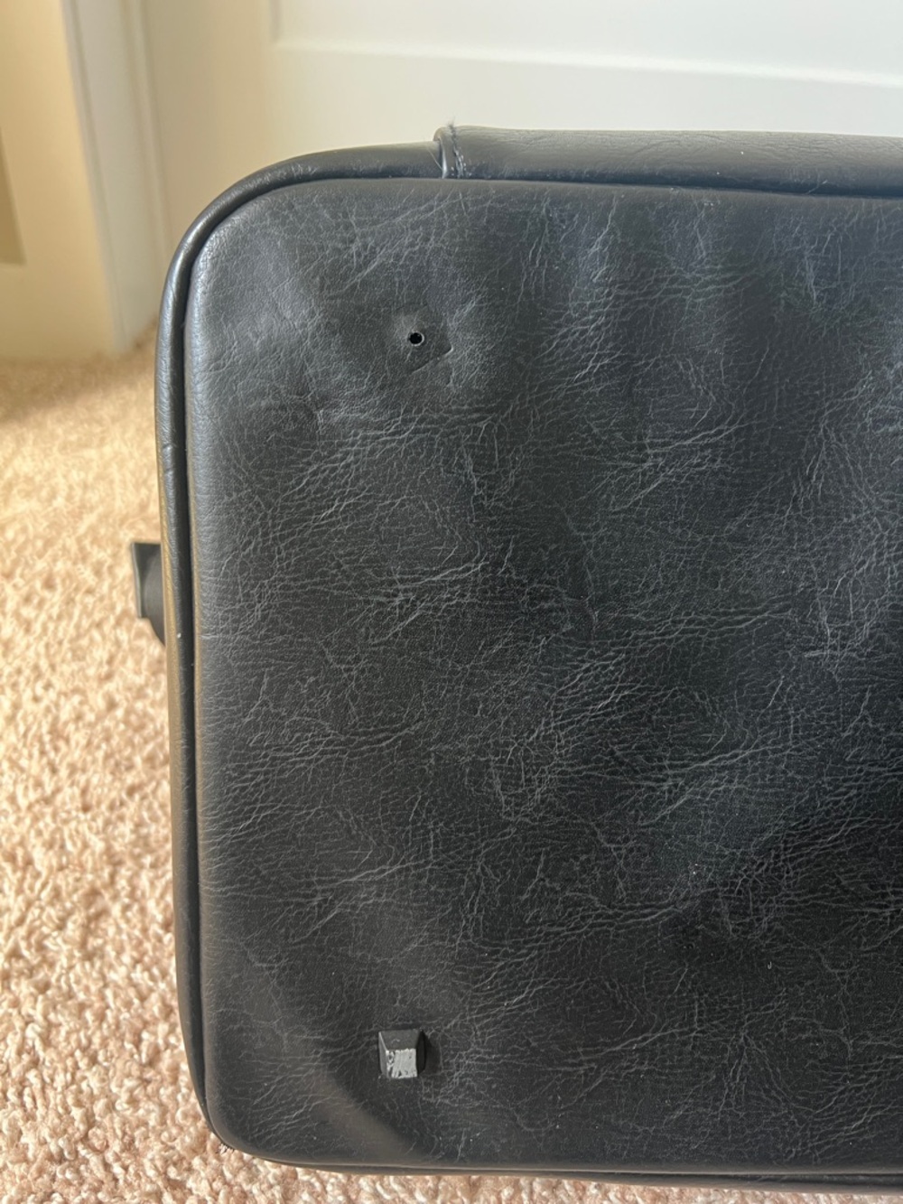 Beis Weekender Bag in Black - Picture 8 of 11